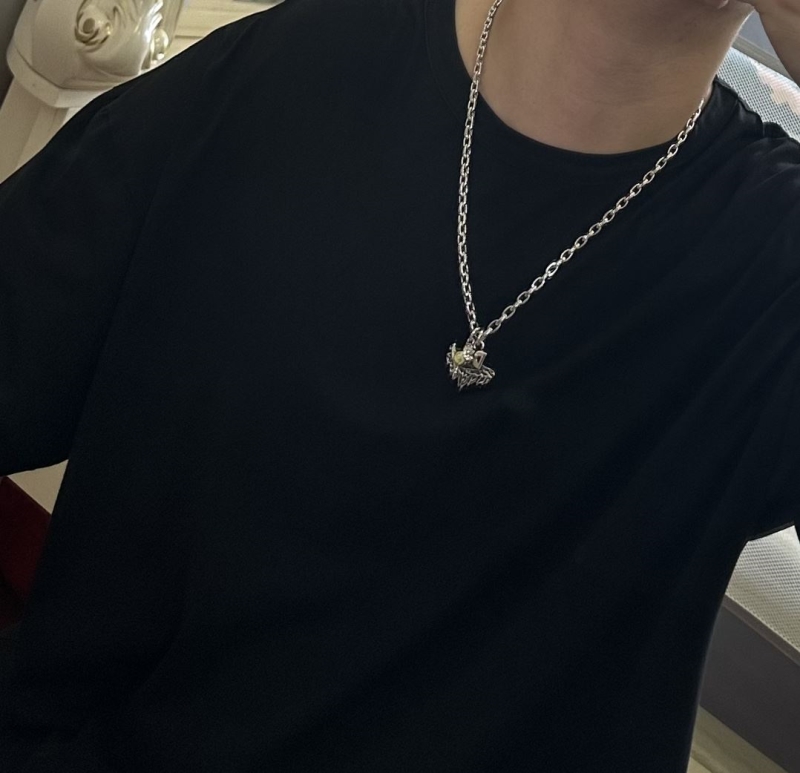 chr1st1an D10r necklaces